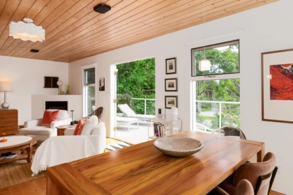 Breakfast Nook Photo of 273 Leighton Lane, Mayne Island, BC