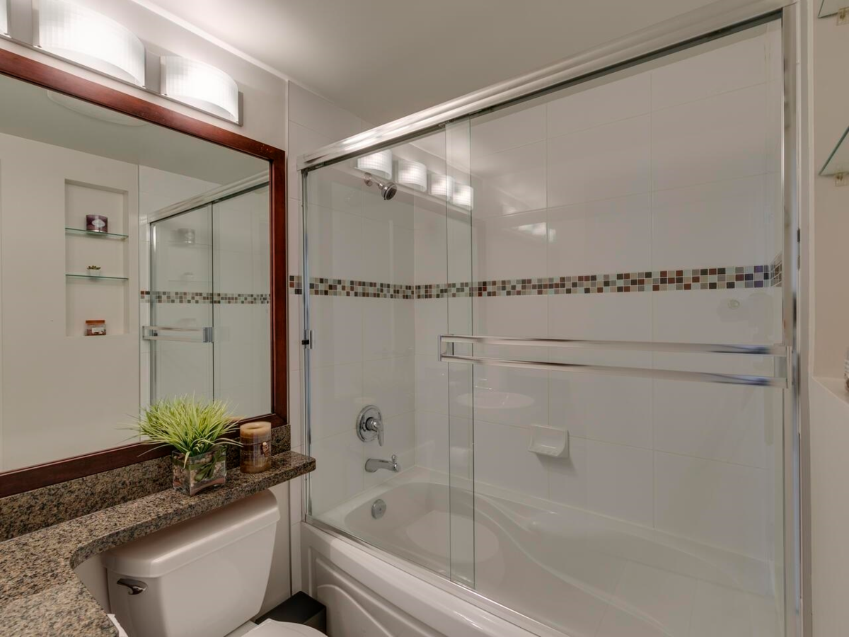 Bedroom 4 Photo of 601 1228 W Hastings Street, Vancouver, BC