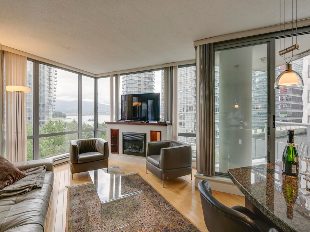 Exterior Rear Photo of 601 1228 W Hastings Street, Vancouver, BC