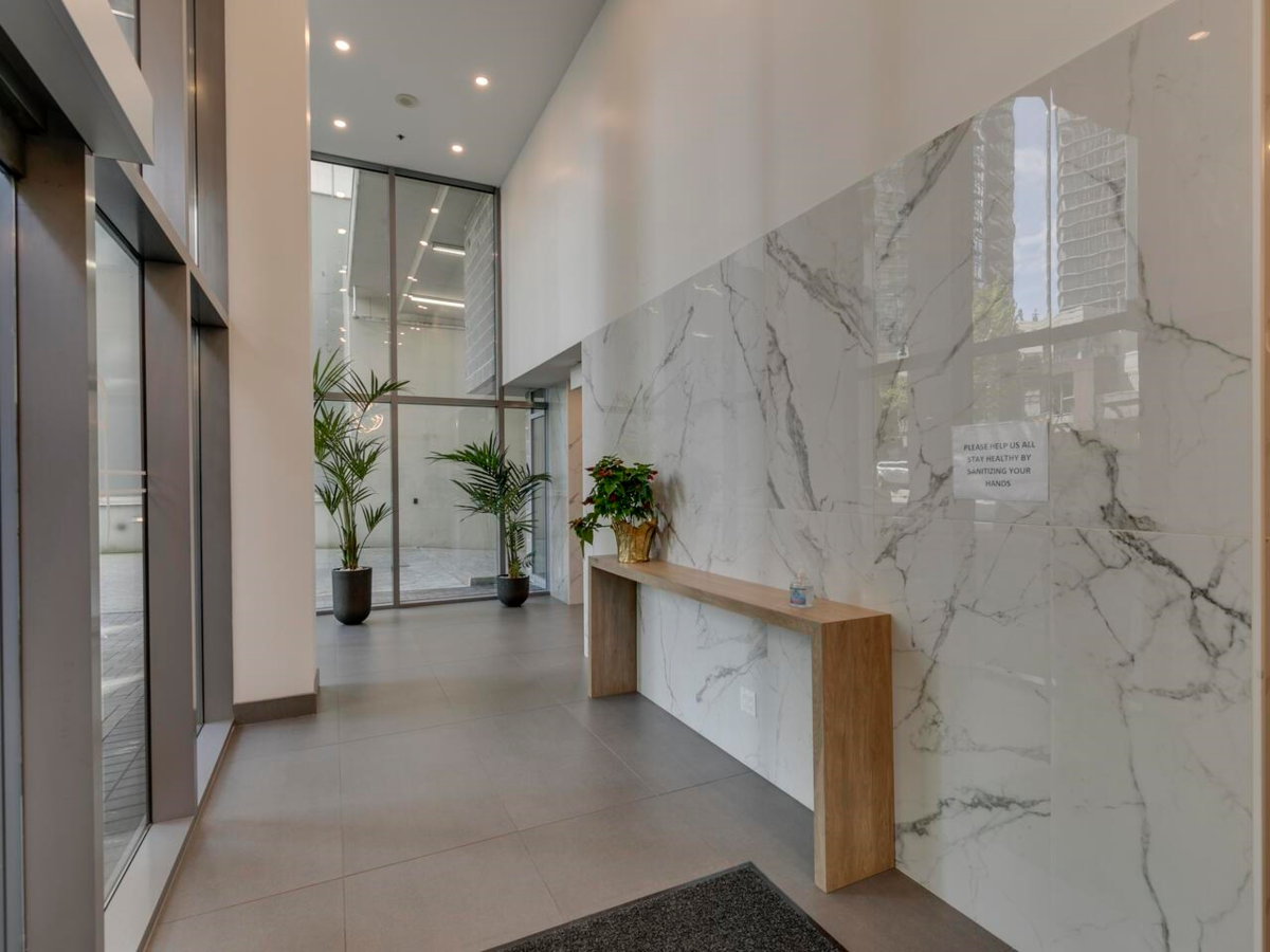 Front Yard Photo of 601 1228 W Hastings Street, Vancouver, BC