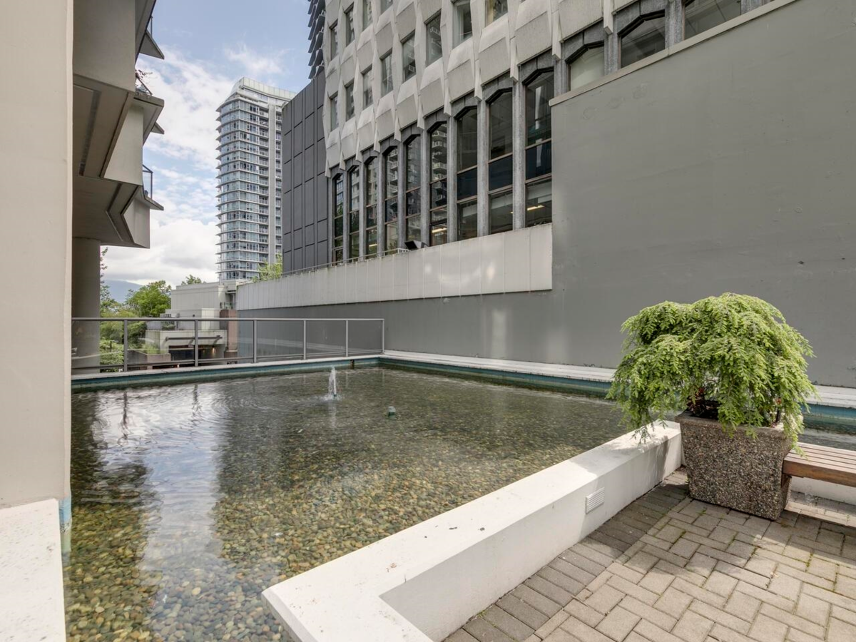 Hallway Photo of 601 1228 W Hastings Street, Vancouver, BC