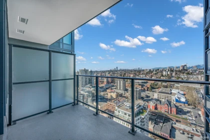 3003 660 Quayside Drive, New Westminster, BC, New Westminster — Apartment/Condo for sale