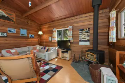 Primary Bedroom Photo of 177 Mariners Way, Mayne Island, BC