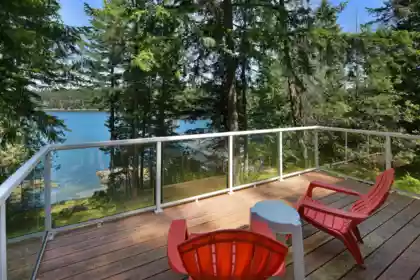 Staircase Photo of 177 Mariners Way, Mayne Island, BC