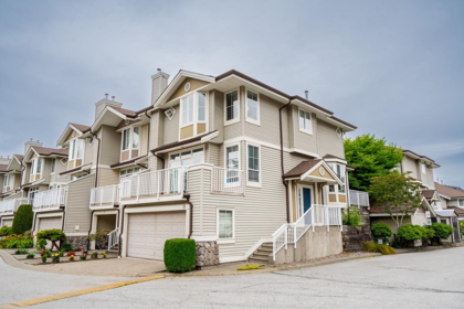 19 6950 120 Street, Surrey, BC, Surrey — Townhouse for sale