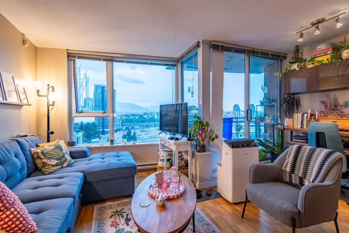 Dining Area Photo of 1901 33 Smithe Street, Vancouver, BC