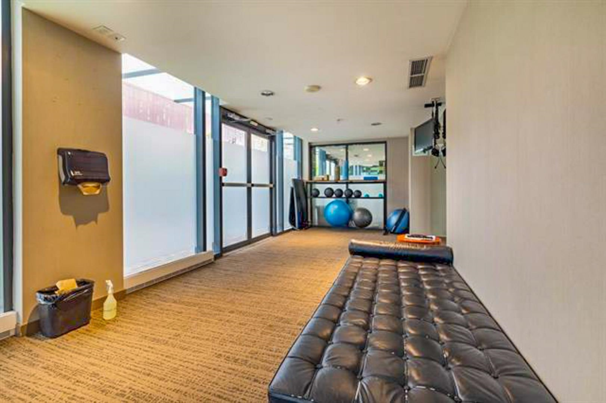 Entry Foyer Photo of 1901 33 Smithe Street, Vancouver, BC