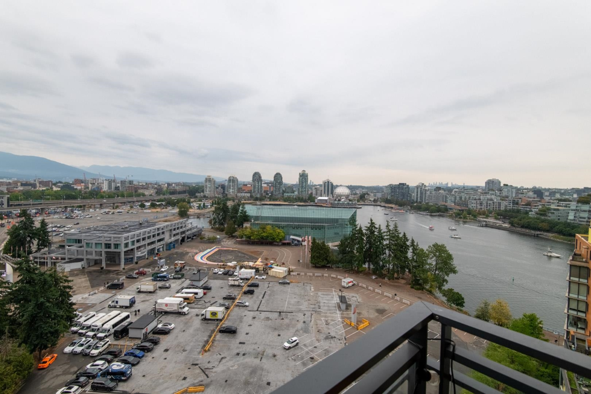 Hallway Photo of 1901 33 Smithe Street, Vancouver, BC