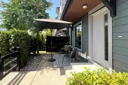 32 2427 164 Street, Surrey, BC, Surrey — Townhouse for sale