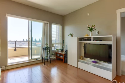 Kitchen Island Photo of PH1 7738 Edmonds Street, Burnaby, BC