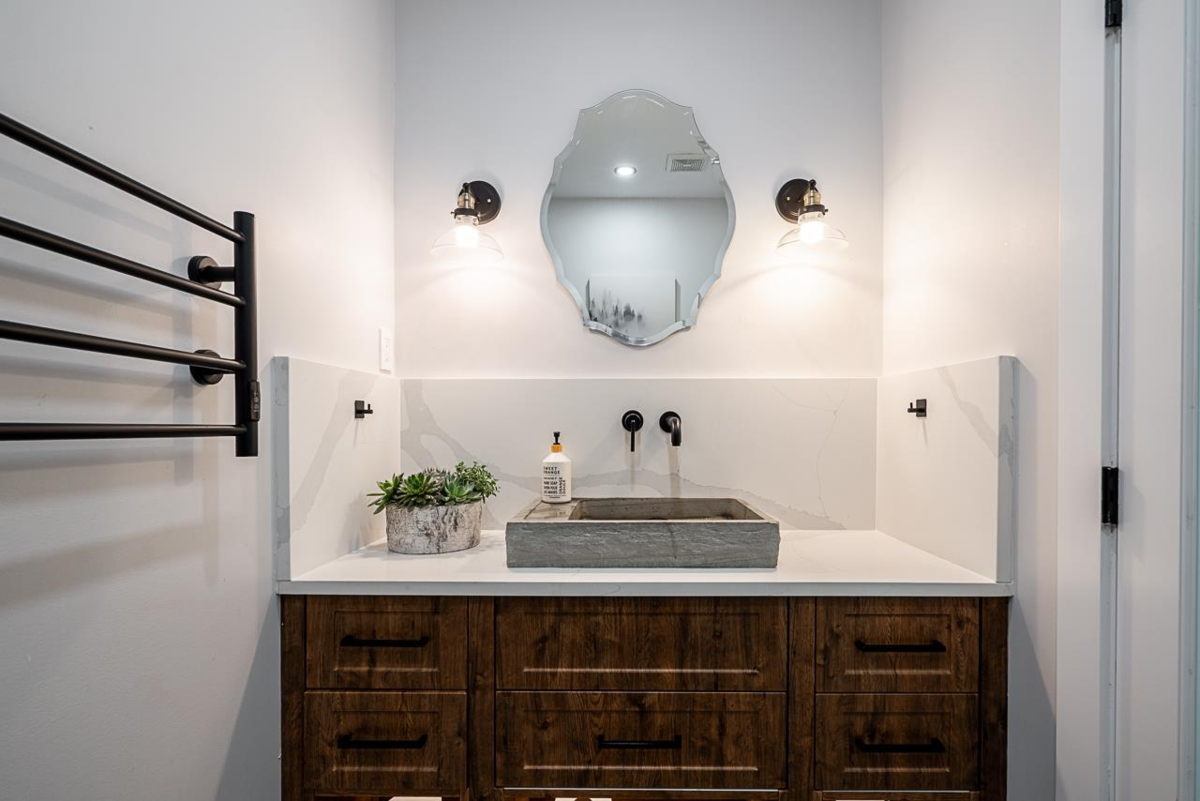 Powder Room Photo of 10411 170a Street, Surrey, BC