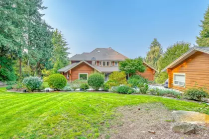 Fitness Center Photo Near 16354 30b Avenue, Surrey, BC
