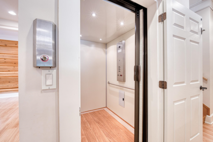Laundry Room Photo of 16354 30b Avenue, Surrey, BC