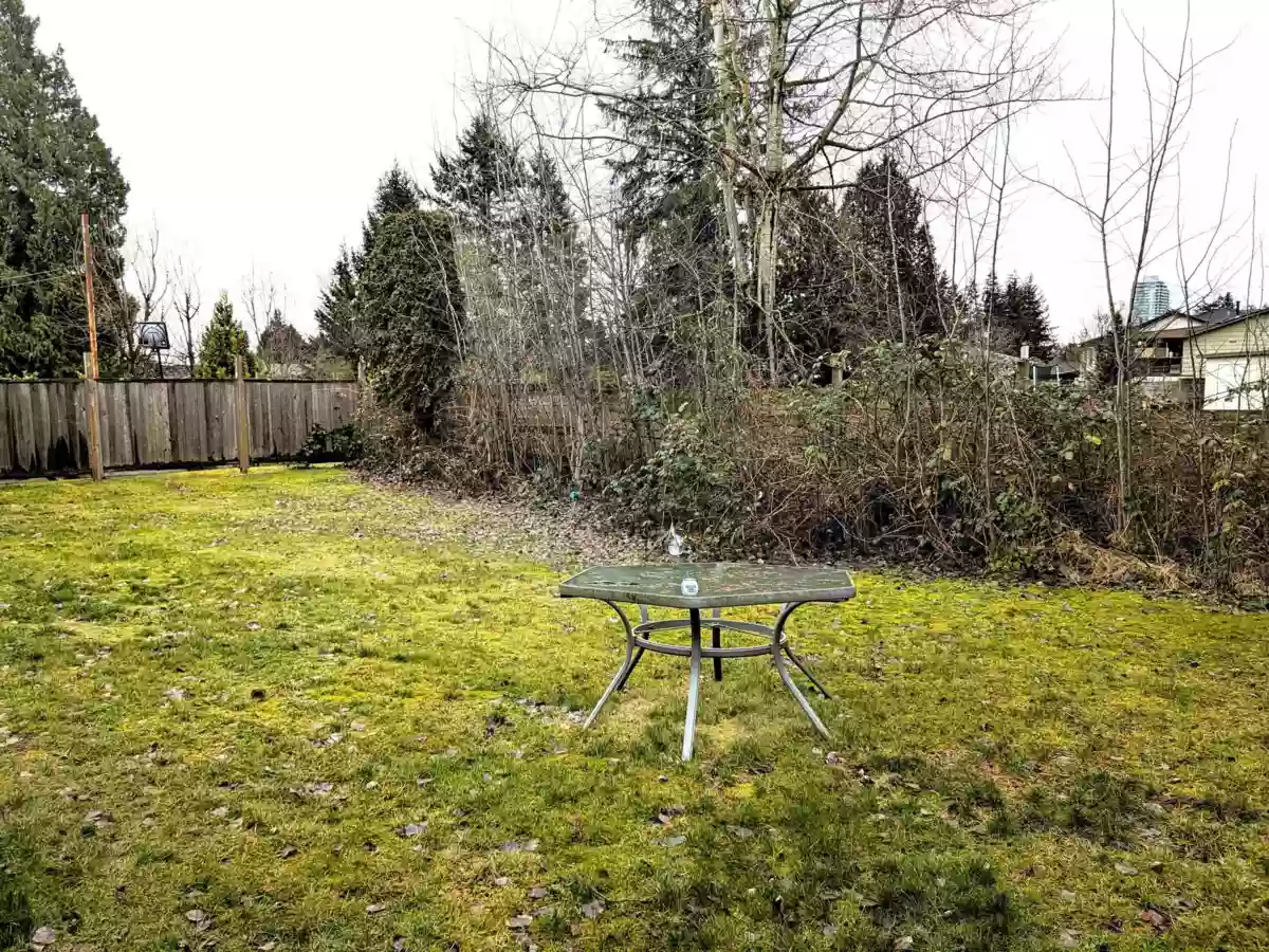 Staircase Photo of 11812 85a Avenue, Delta, BC