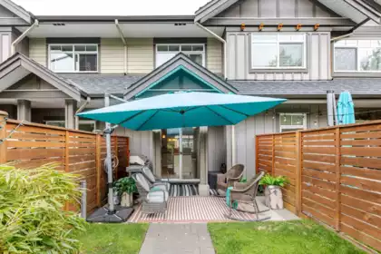 96 2979 156 Street, Surrey, BC, Surrey — Townhouse for sale