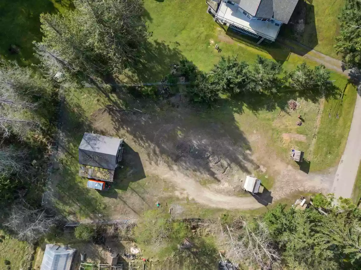 Living Room Photo of 510 Whalen Road, Mayne Island, BC