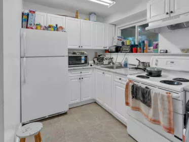 Kitchen Island Photo of 2651 Macbeth Crescent, Abbotsford, BC