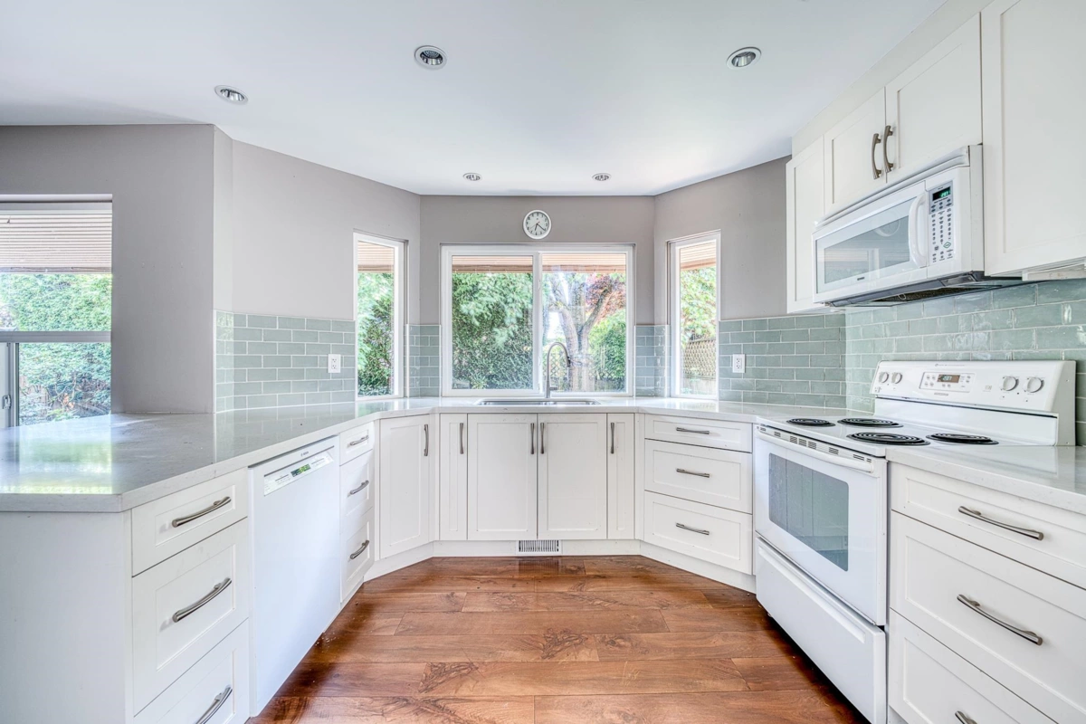 Family Room Photo of 10680 Bissett Drive, Richmond, BC