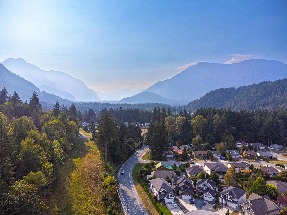 Hallway Photo of 2 66026 Kawkawa Lake Road, Hope, BC