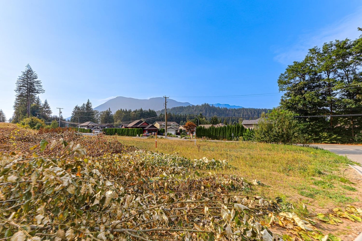 Powder Room Photo of 2 66026 Kawkawa Lake Road, Hope, BC