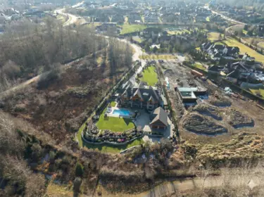 19897 3b Avenue, Langley, BC, Fort Langley —  bed land for sale