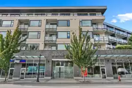 206 725 Marine Drive, North Vancouver, BC