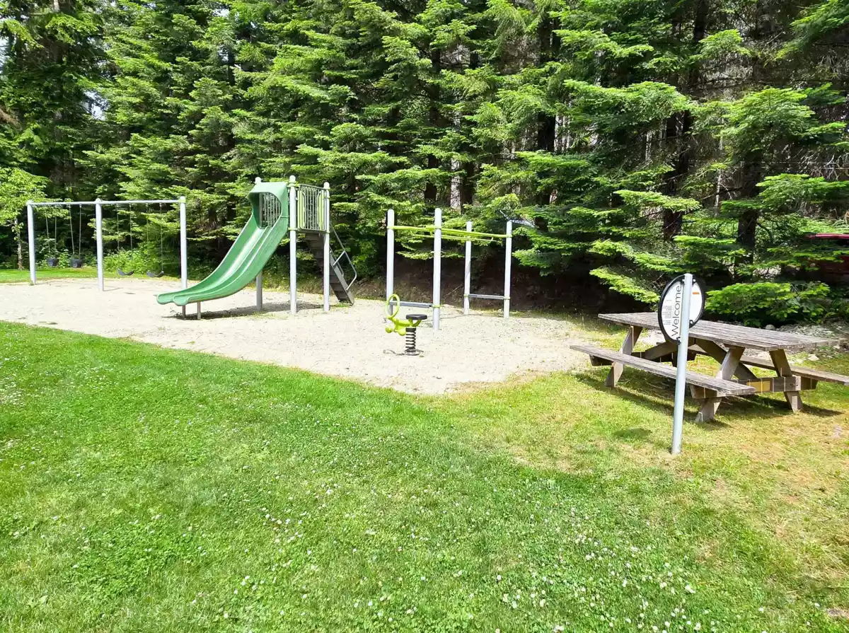 Community Amenities Photo (Clubhouse) of 793 Andy's Bay Road, Gambier Island, BC