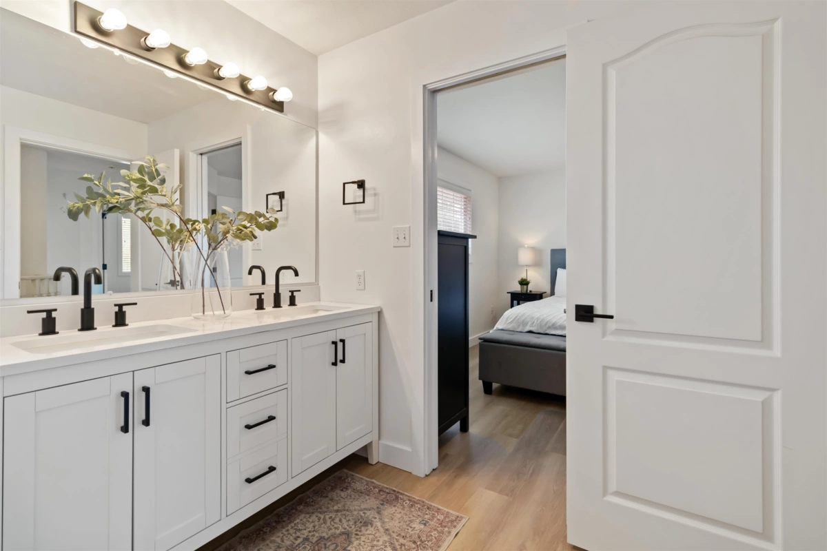 Laundry Room Photo of 73 45175 Wells Road, Chilliwack, BC