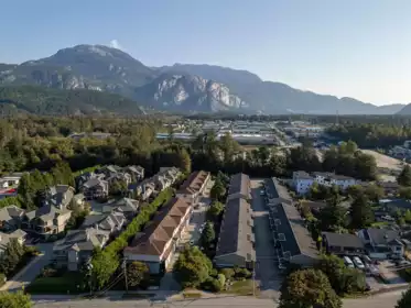 14 39754 Government Road, Squamish, BC, Squamish — Townhouse for sale