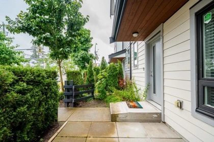 Family Room Photo of 38 2427 164 Street, Surrey, BC