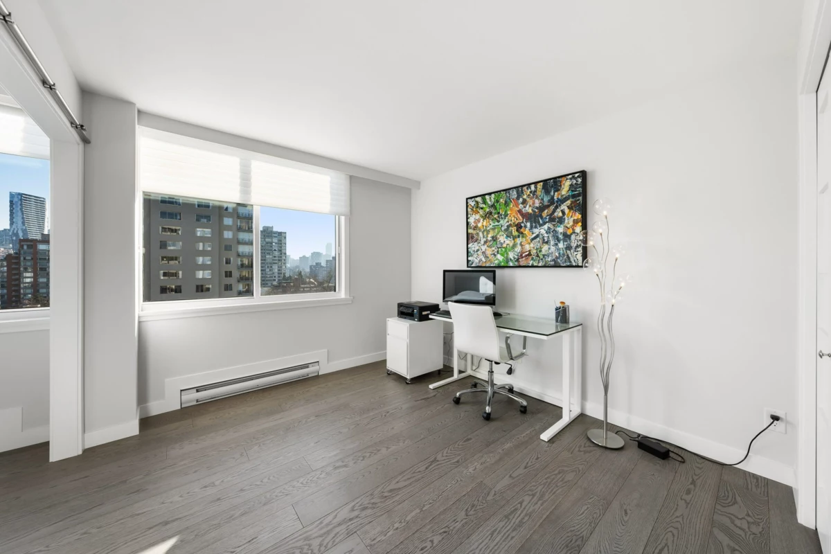 Garage Interior Photo of 1001 845 Chilco Street, Vancouver, BC