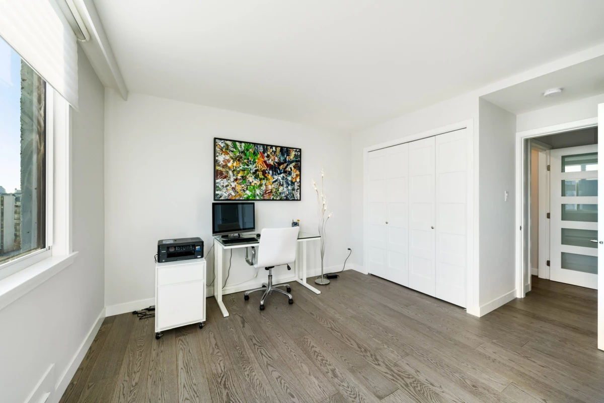 Outdoor Patio Photo of 1001 845 Chilco Street, Vancouver, BC