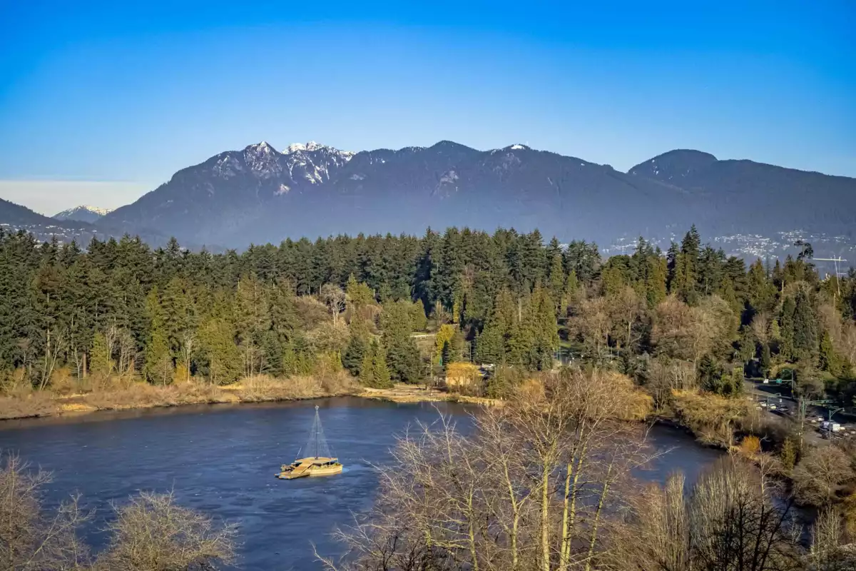 Swimming Pool Photo of 1001 845 Chilco Street, Vancouver, BC