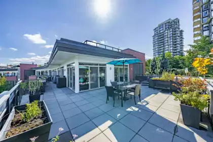 407 20 E Royal Avenue, New Westminster, BC, New Westminster — Apartment/Condo for sale