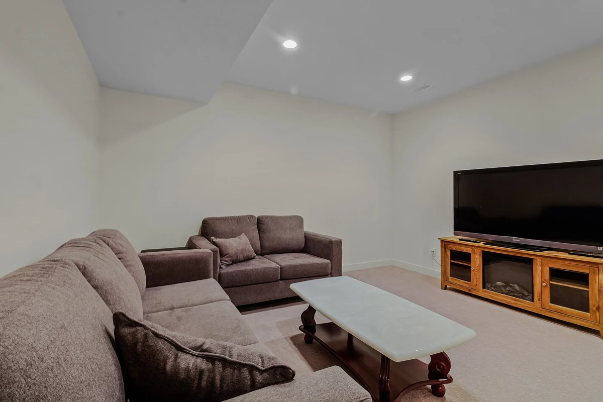 Front Yard Photo of 27155 35b Avenue, Langley, BC