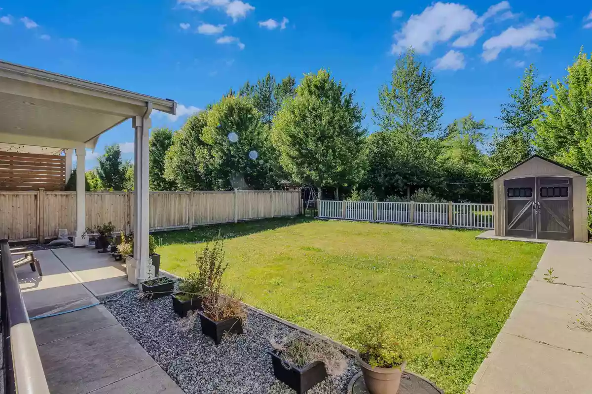 Garden / Landscaping Photo of 27155 35b Avenue, Langley, BC