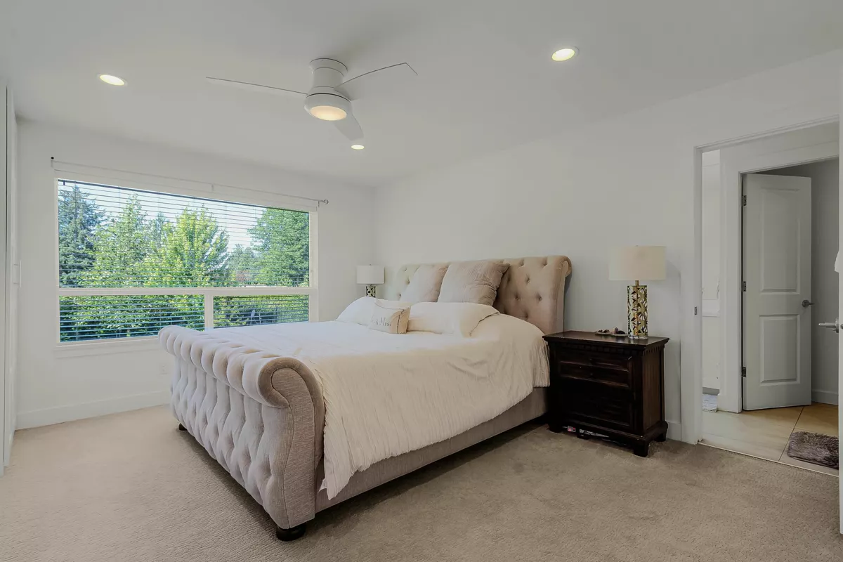 Guest Bathroom Photo of 27155 35b Avenue, Langley, BC