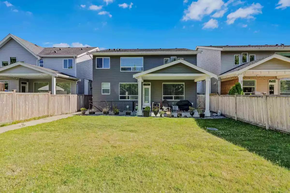 Hot Tub / Spa Photo of 27155 35b Avenue, Langley, BC