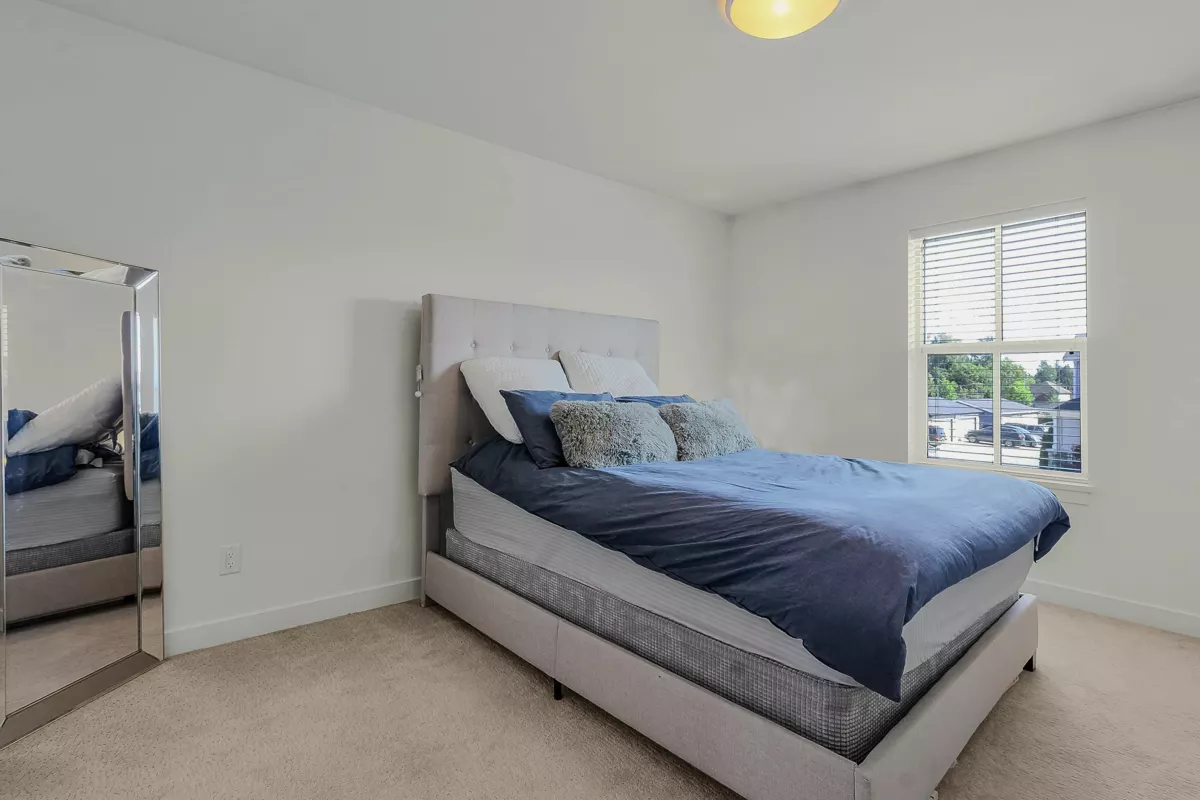 Laundry Room Photo of 27155 35b Avenue, Langley, BC