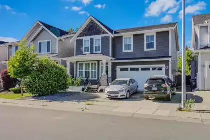 27155 35b Avenue, Langley, BC, Langley — Single Family Residence for sale
