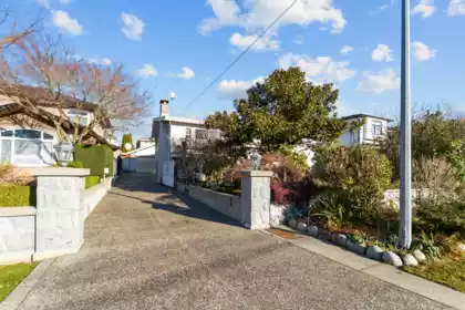 6771 Winch Street, Burnaby, BC, Burnaby — Single Family Residence for sale