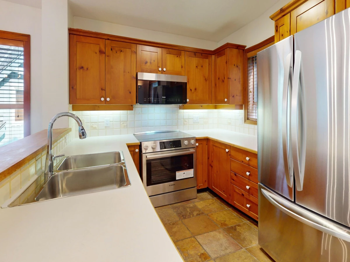 Breakfast Nook Photo of 5 4661 Blackcomb Way, Whistler, BC
