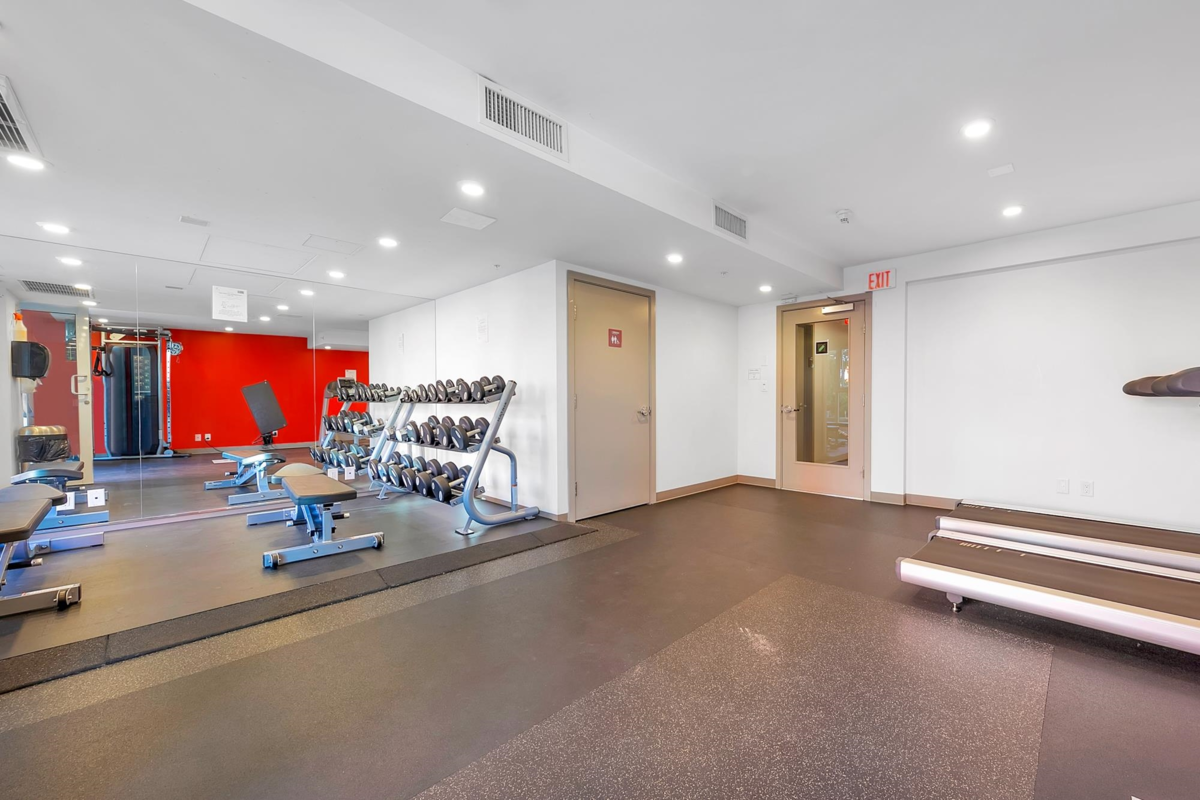 Backyard Photo of 302 933 E Hastings Street, Vancouver, BC