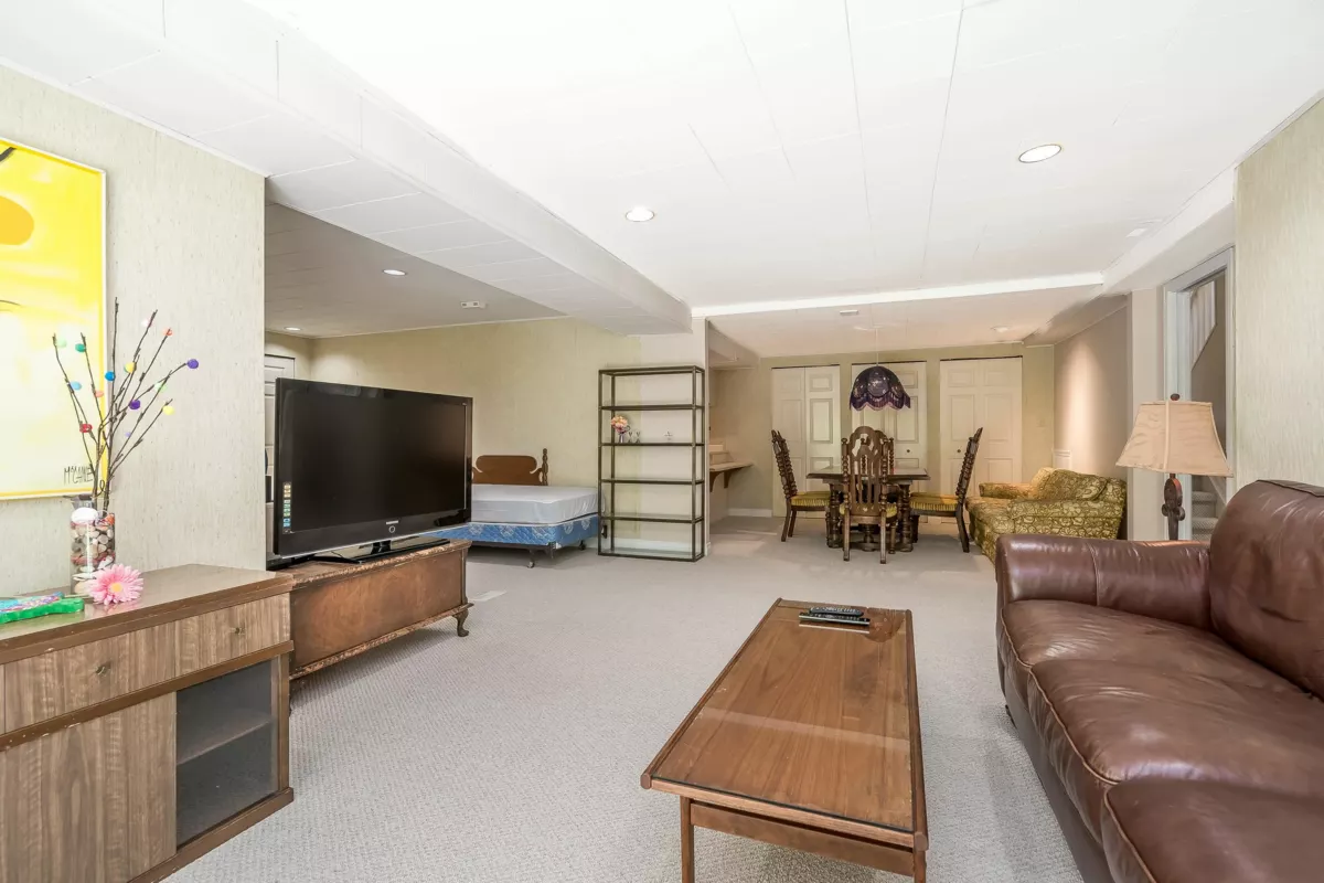 Hallway Photo of 5281 236 Street, Langley, BC