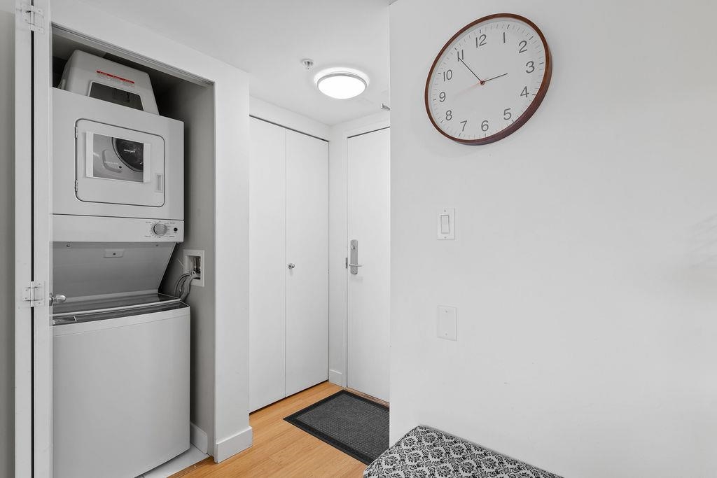 Backyard Photo of 406 718 Main Street, Vancouver, BC