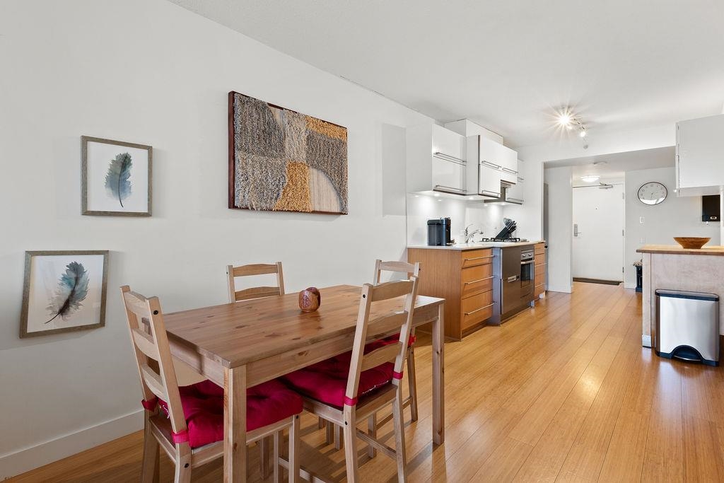 Breakfast Nook Photo of 406 718 Main Street, Vancouver, BC