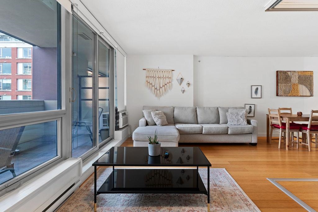 Dining Area Photo of 406 718 Main Street, Vancouver, BC