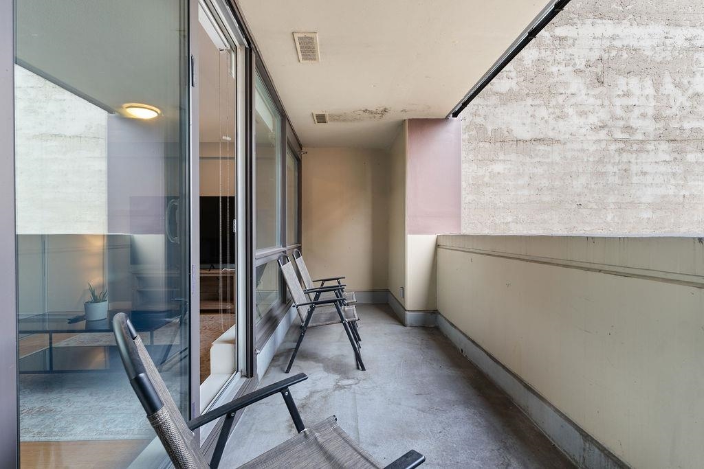 Front Yard Photo of 406 718 Main Street, Vancouver, BC