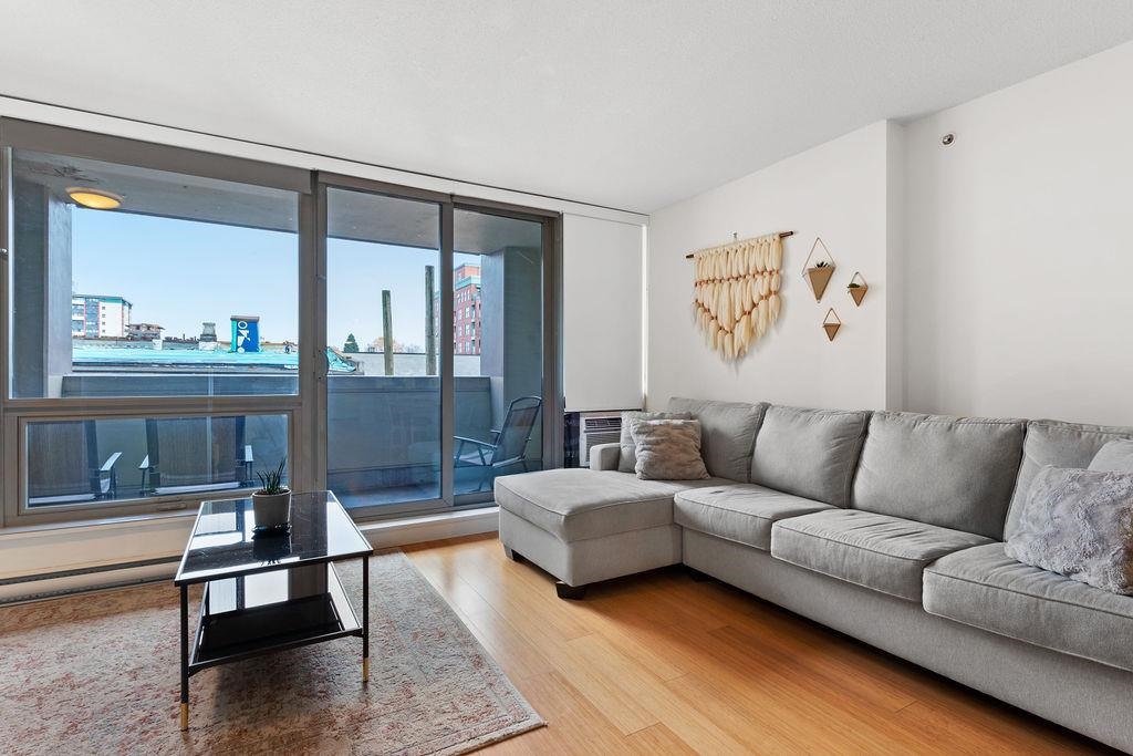 Kitchen Photo of 406 718 Main Street, Vancouver, BC