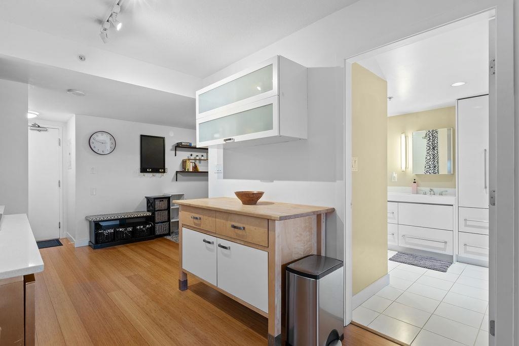 Mudroom Photo of 406 718 Main Street, Vancouver, BC